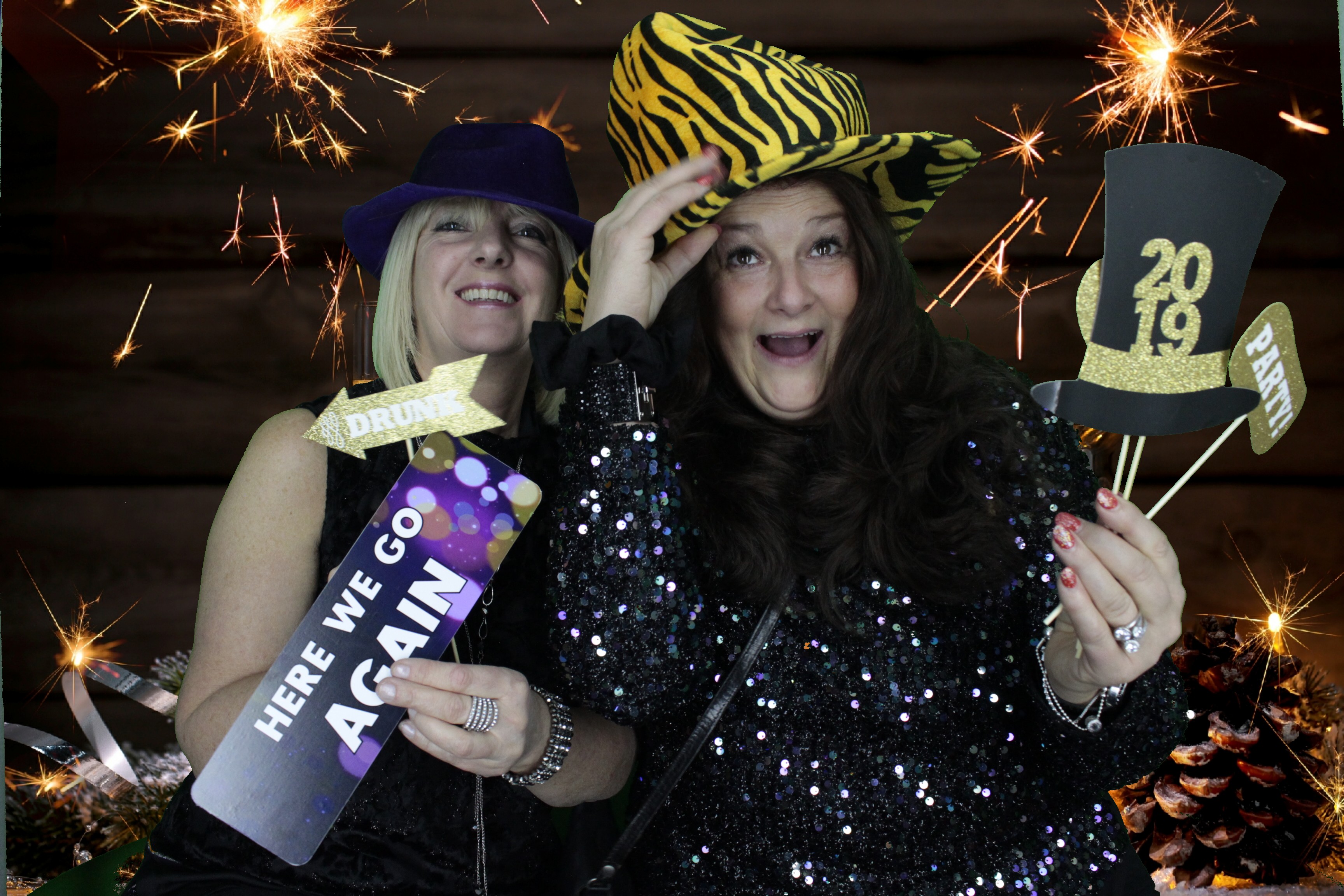 The Sussex Exchange New Years Eve | View more photos from the event at gallery.myphotoboothexperience.co.uk/u/MyPhotoBoothExperienceLtd/The-Sussex-Exchange-New-Years-Eve